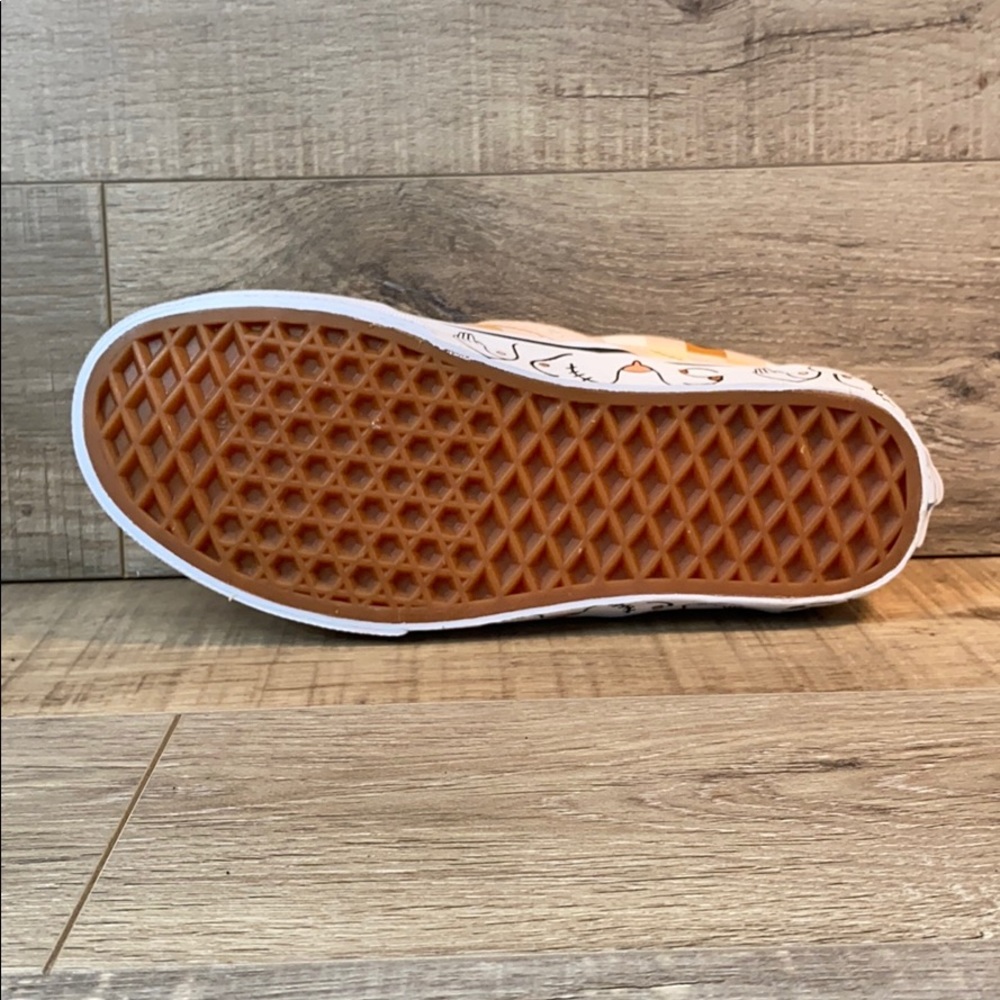 Vans Breast Cancer Classic Slip-On - Picture 4 of 5